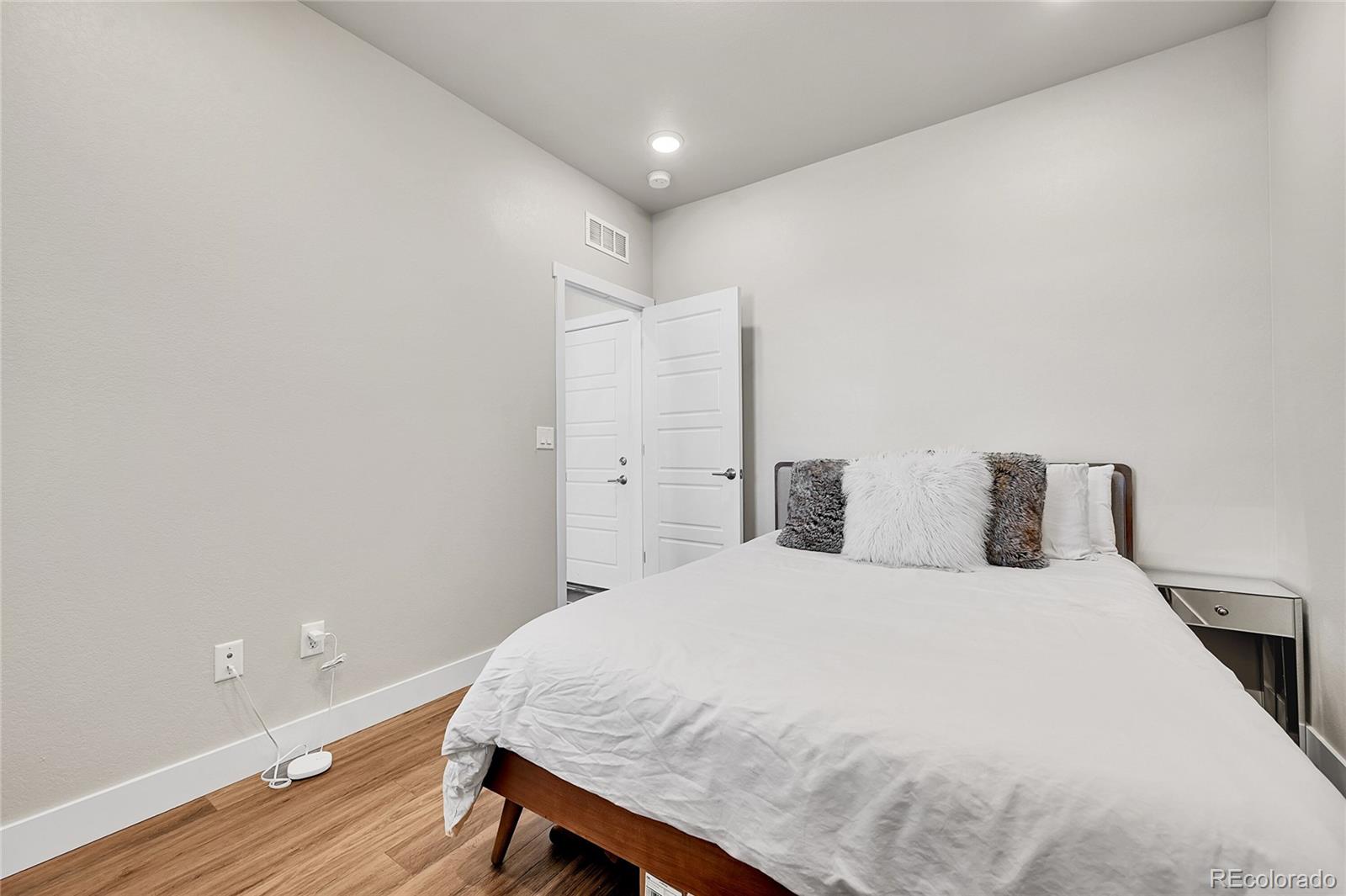 MLS Image #9 for 1575 w 68th avenue,denver, Colorado