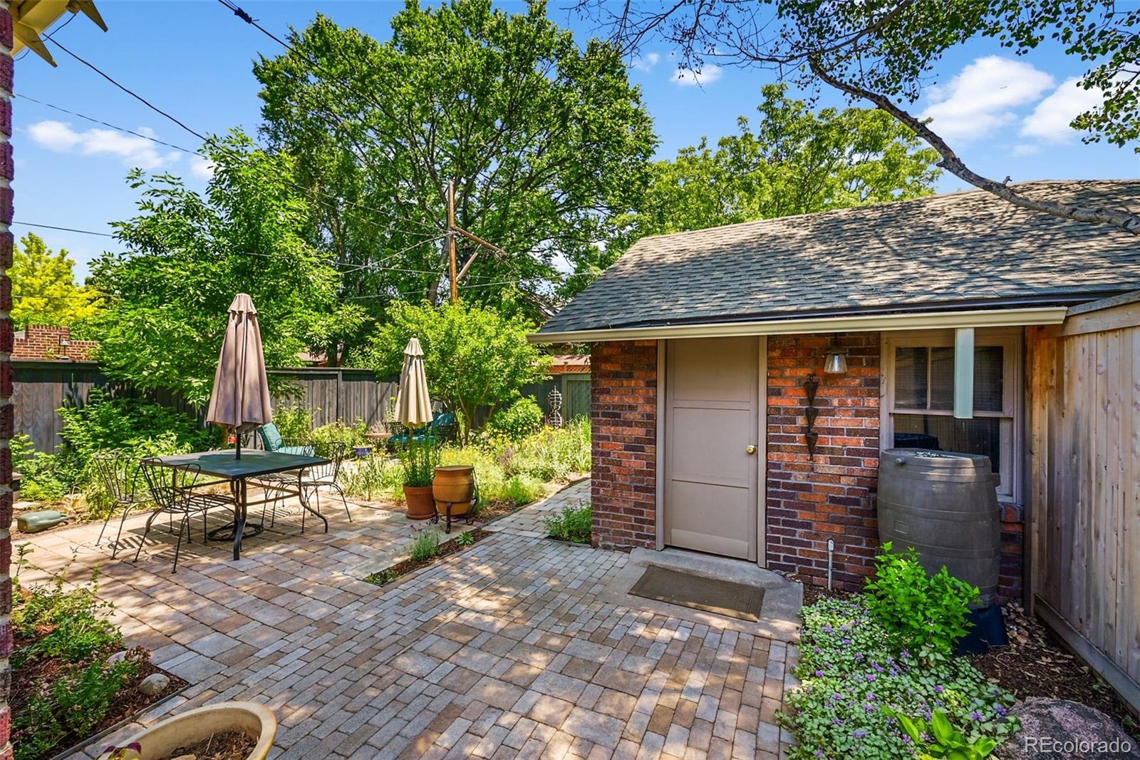 MLS Image #42 for 836  steele street,denver, Colorado