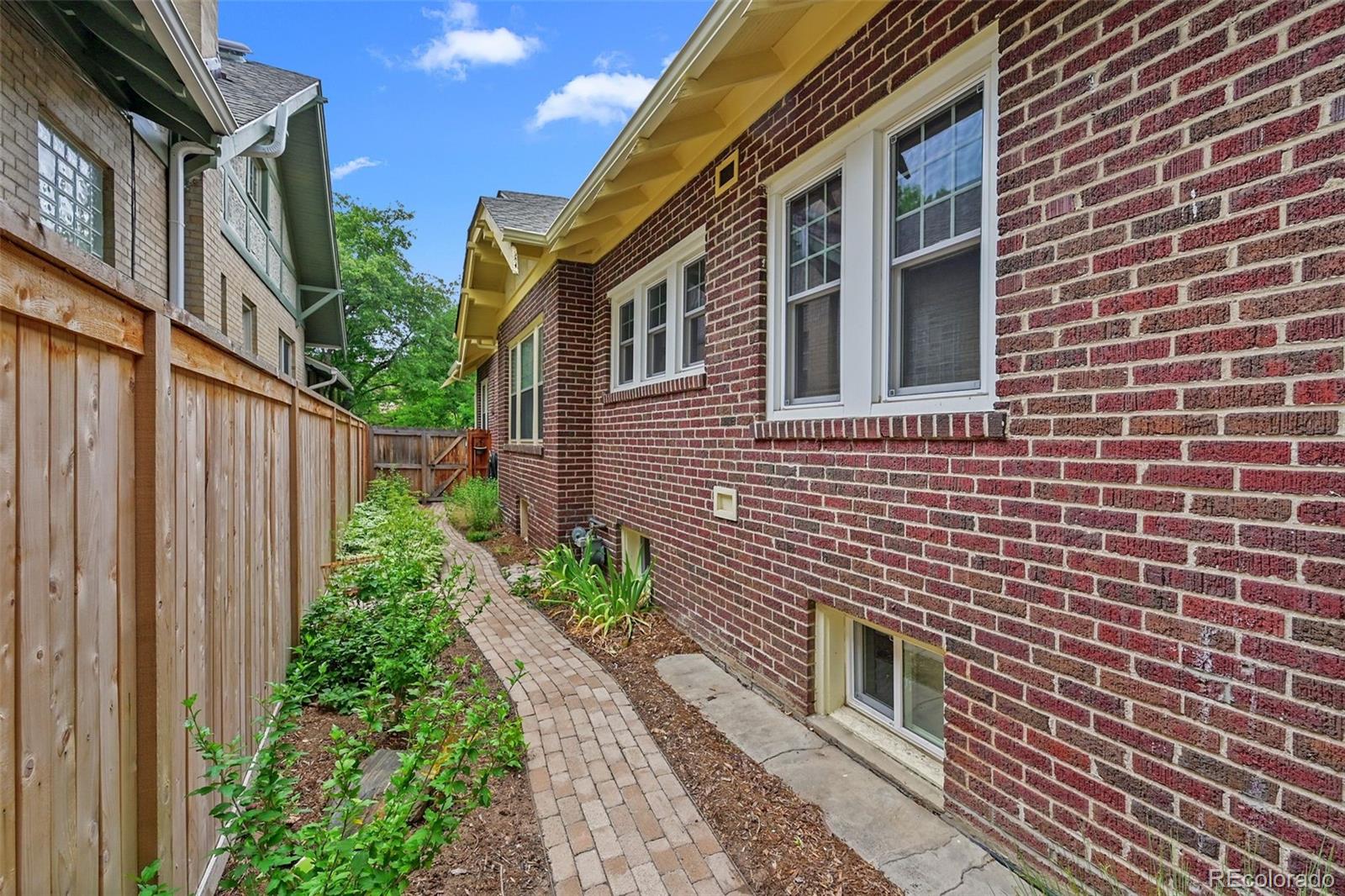 MLS Image #48 for 836  steele street,denver, Colorado