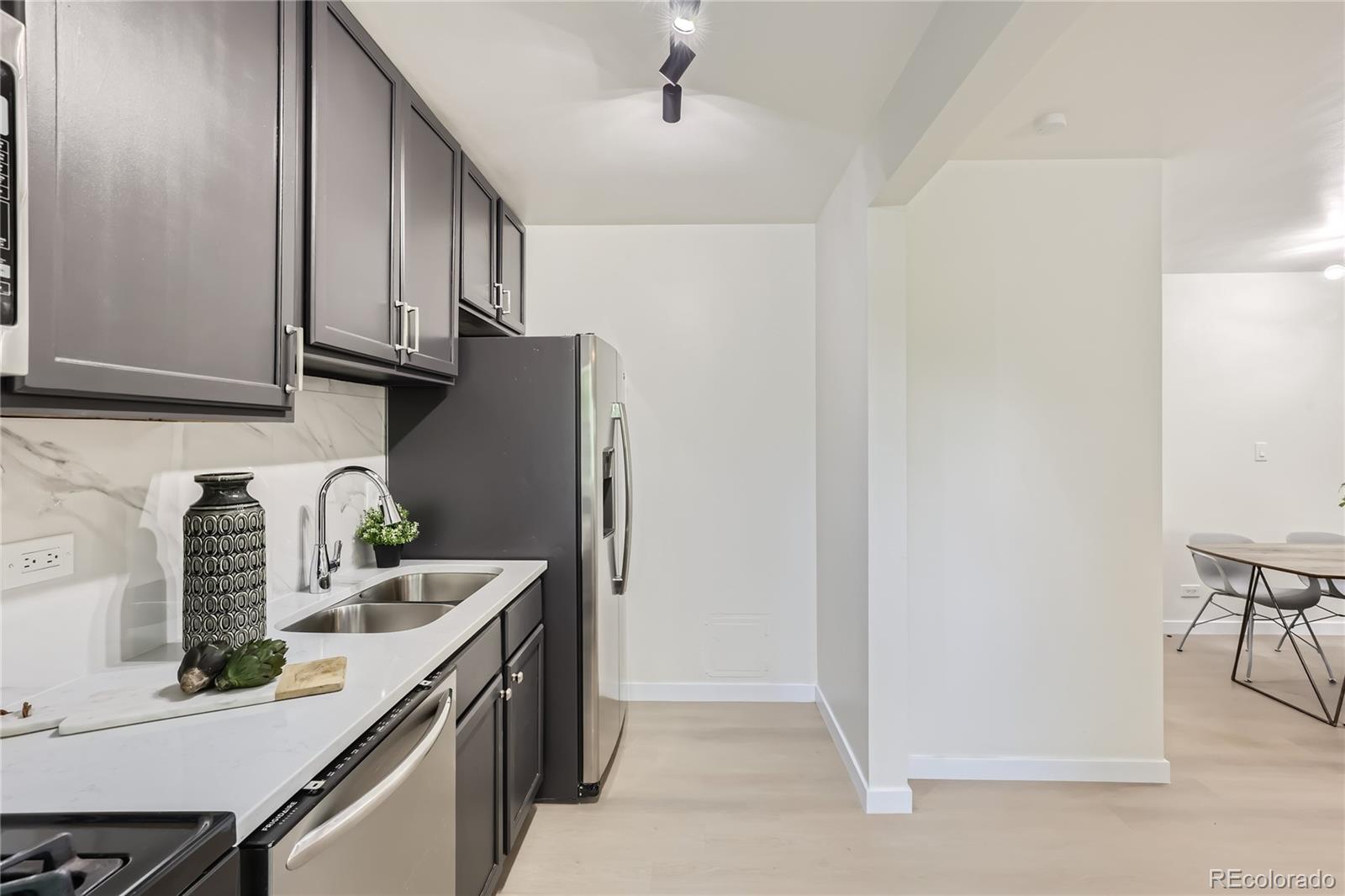MLS Image #20 for 2100 n franklin street,denver, Colorado