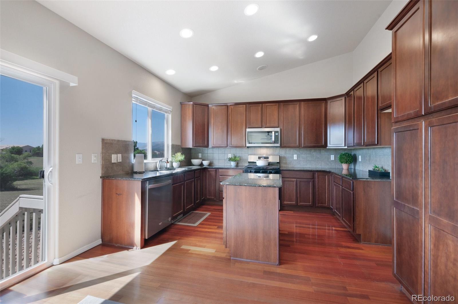 MLS Image #7 for 14687  air garden lane,colorado springs, Colorado