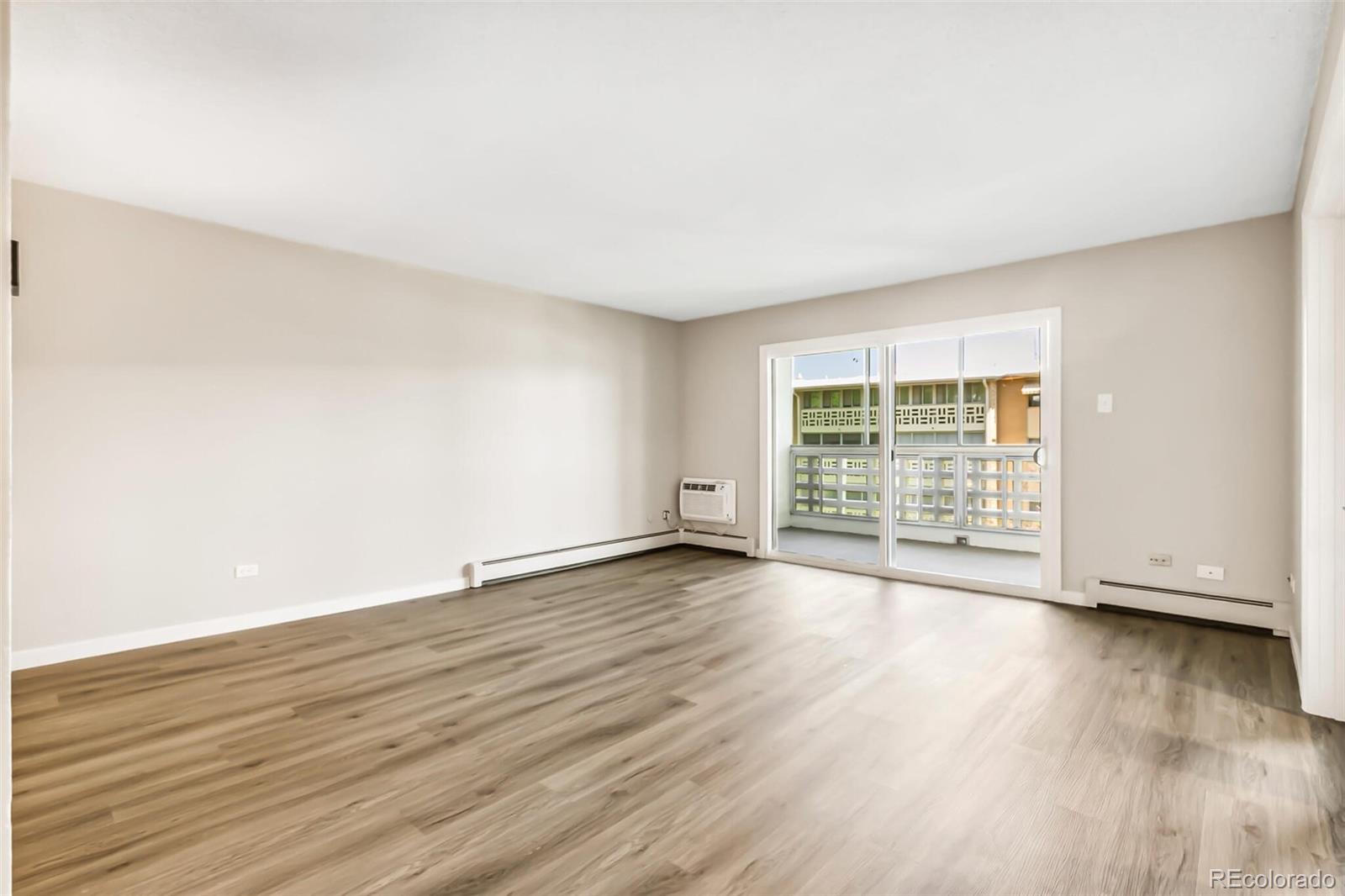 MLS Image #12 for 725 s alton way,denver, Colorado