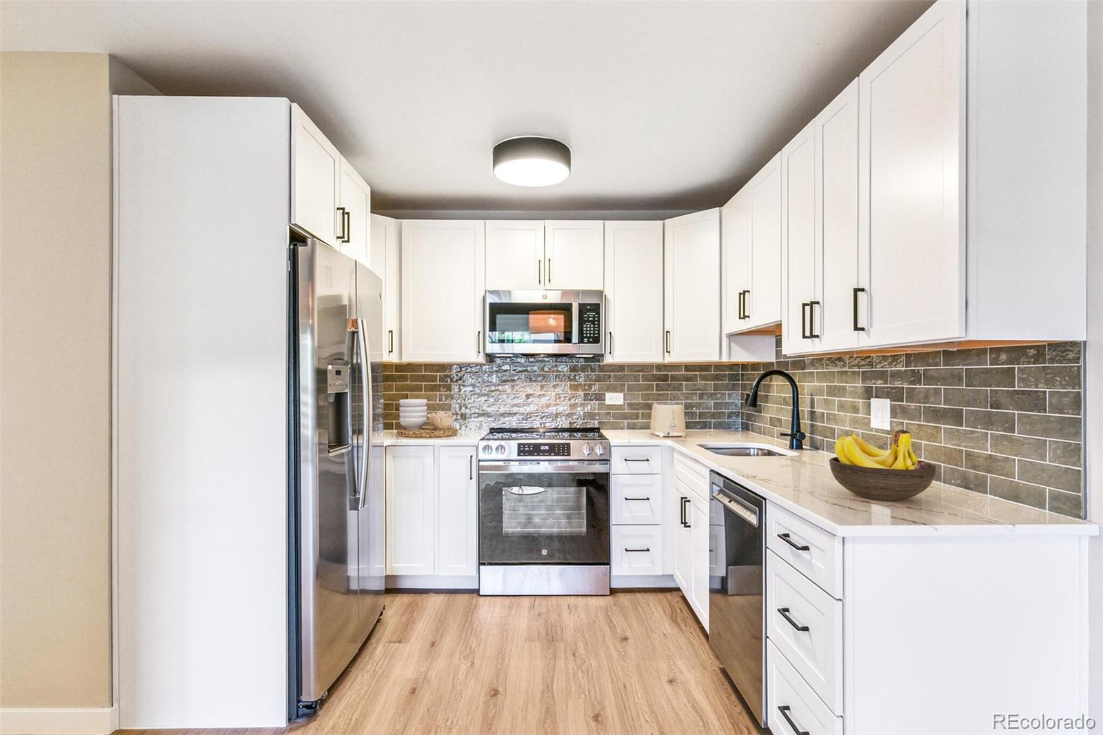 MLS Image #16 for 725 s alton way,denver, Colorado