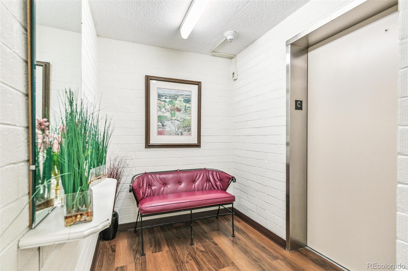 MLS Image #4 for 725 s alton way,denver, Colorado
