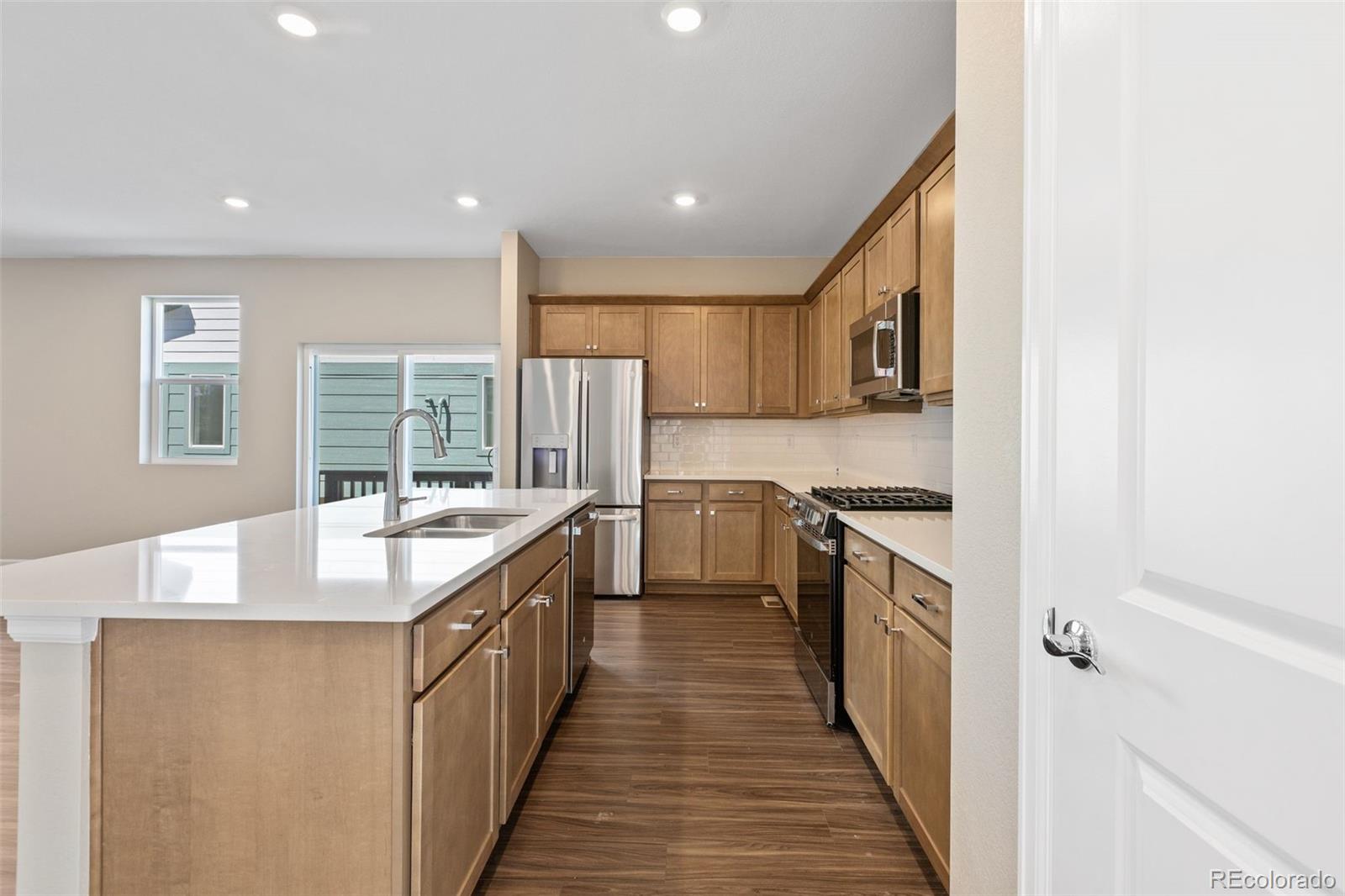 MLS Image #15 for 21152 e 63rd drive,aurora, Colorado