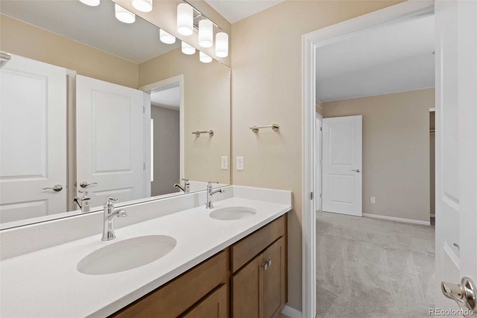 MLS Image #26 for 21152 e 63rd drive,aurora, Colorado