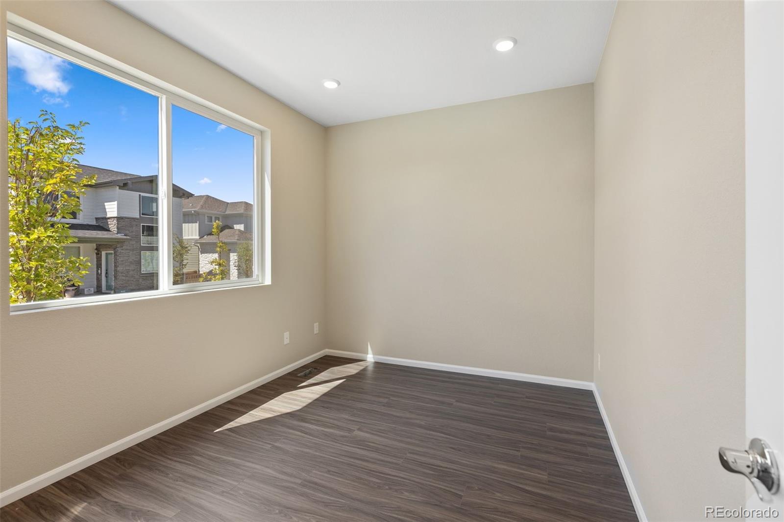 MLS Image #3 for 21152 e 63rd drive,aurora, Colorado
