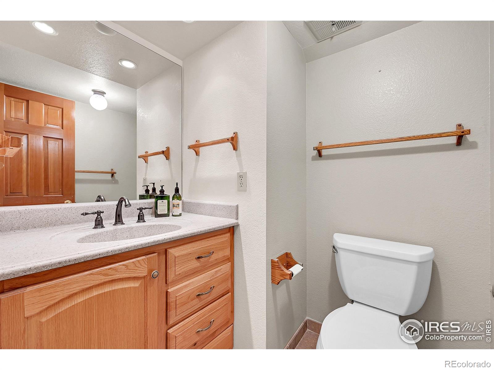 MLS Image #17 for 988  cleveland court,louisville, Colorado