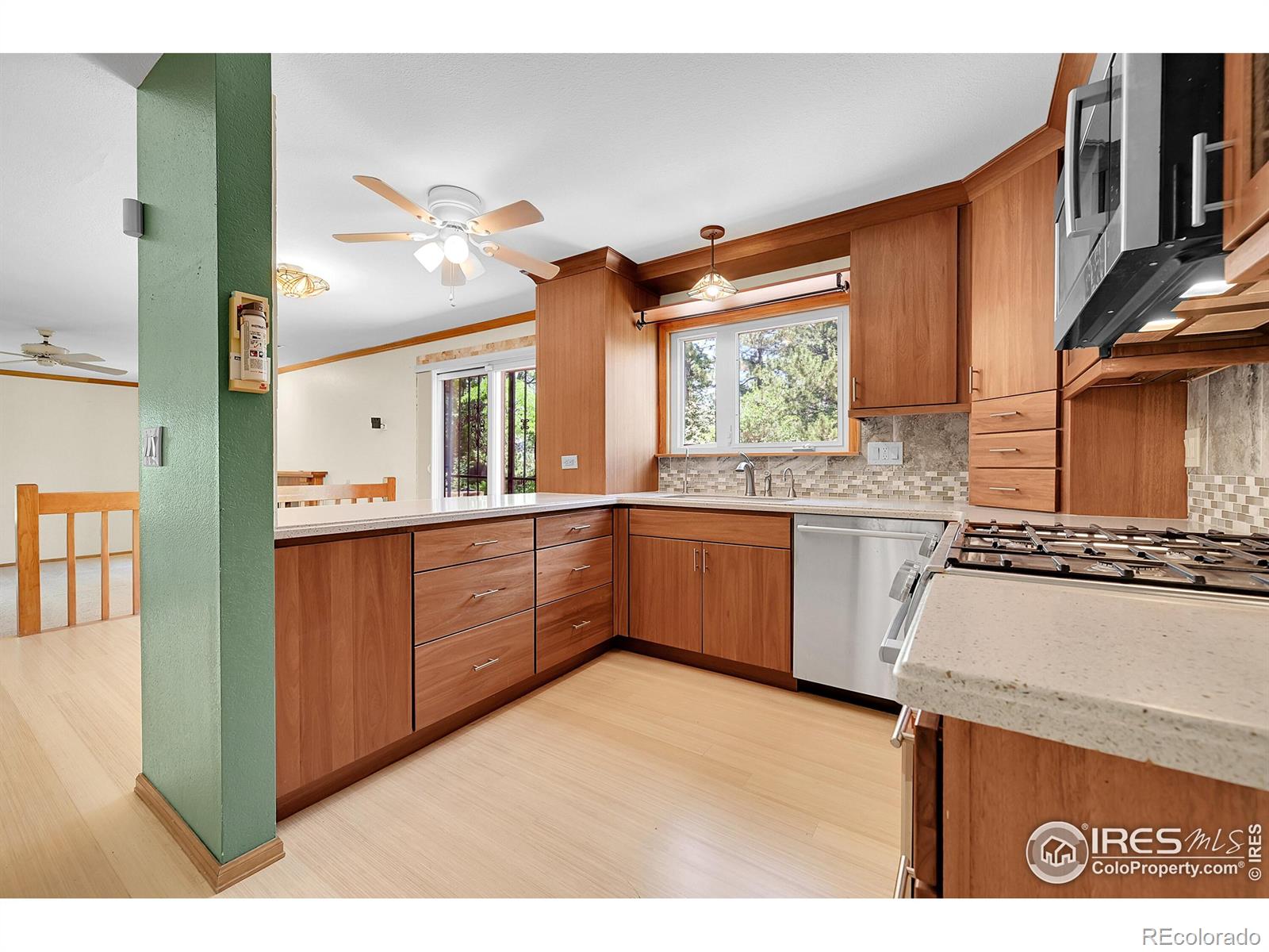 MLS Image #7 for 988  cleveland court,louisville, Colorado