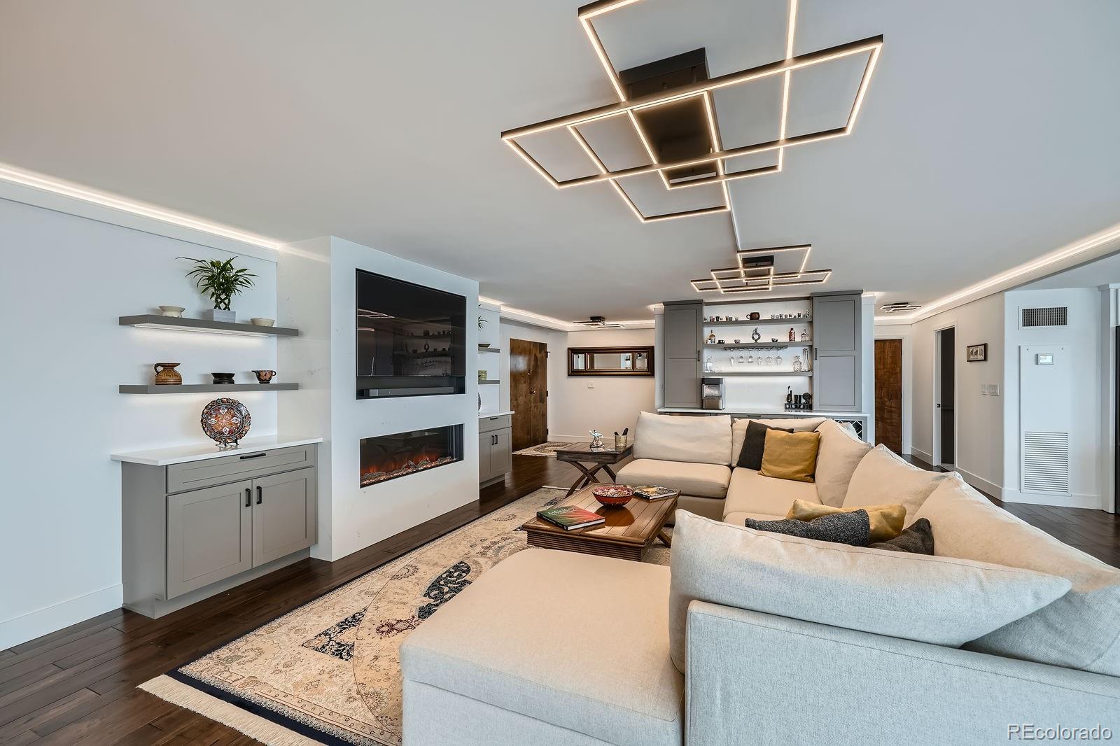 MLS Image #6 for 1551  larimer street,denver, Colorado