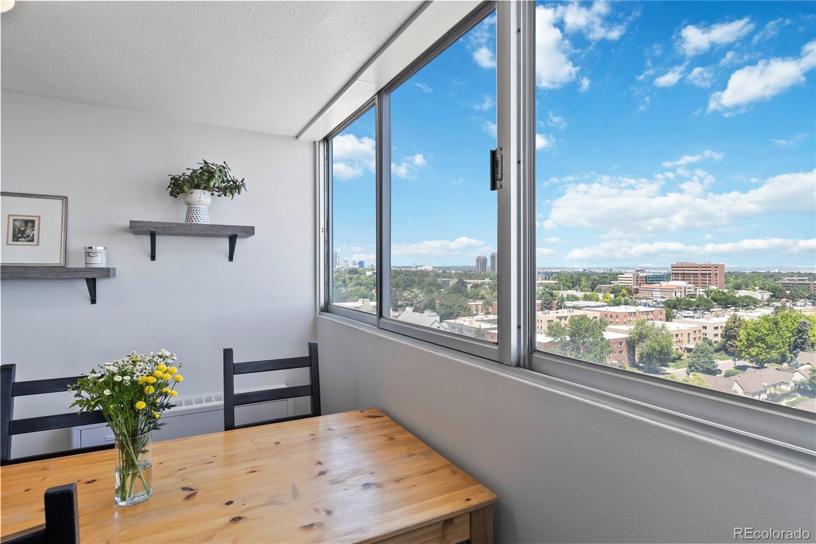 MLS Image #4 for 1155 n ash street,denver, Colorado