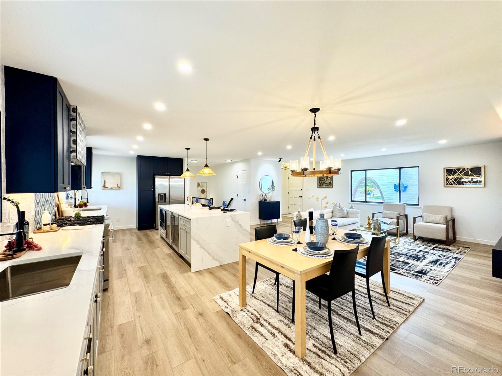 MLS Image #10 for 4192 s vrain street,denver, Colorado