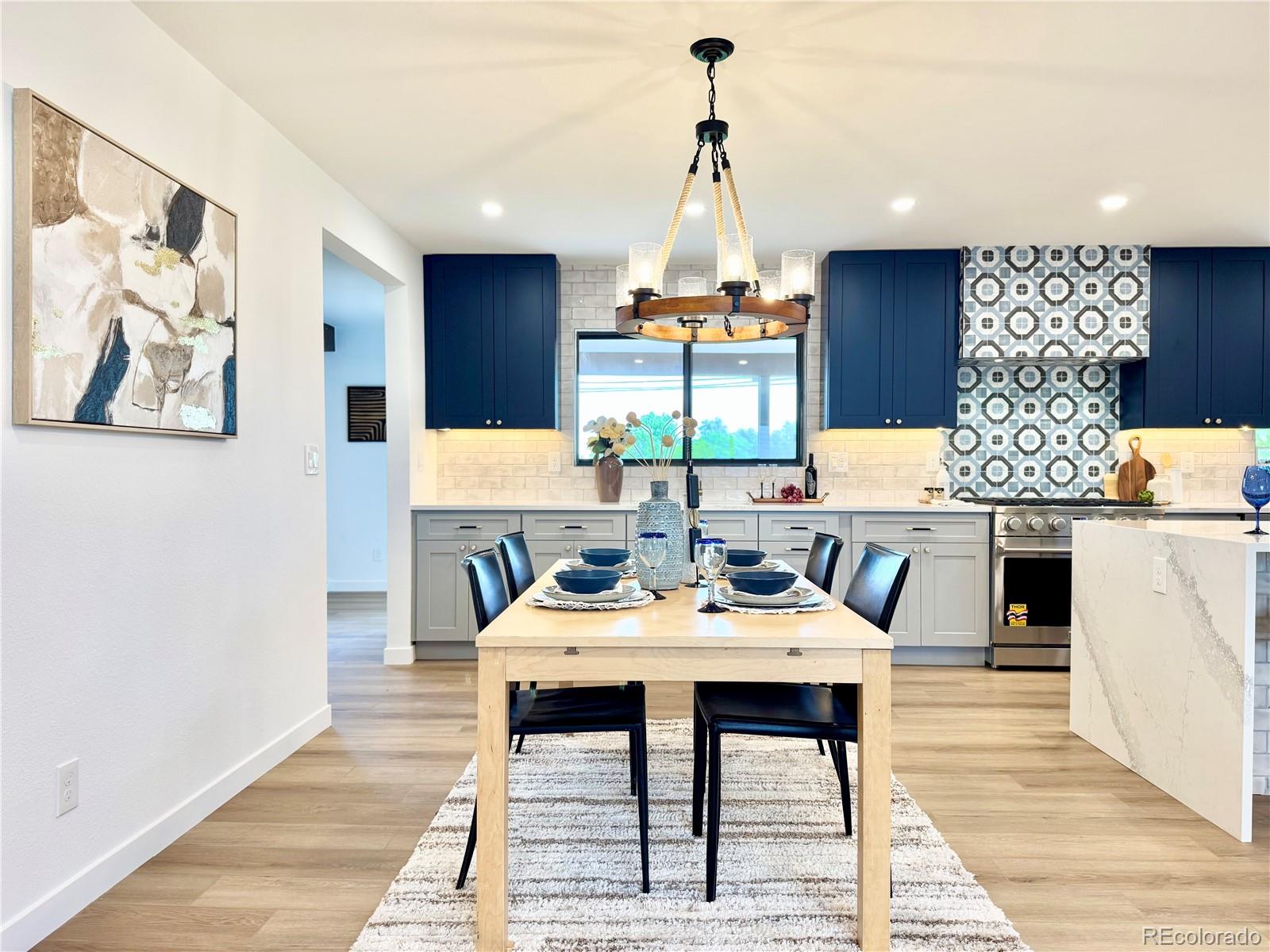 MLS Image #9 for 4192 s vrain street,denver, Colorado