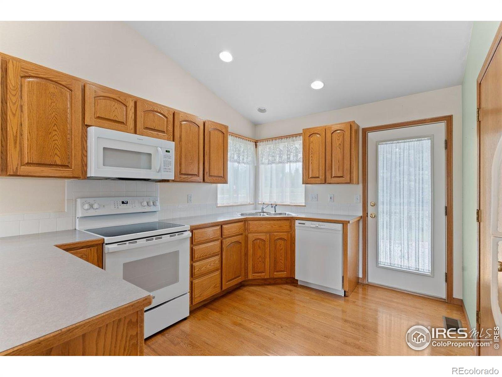 MLS Image #14 for 617  snow peak court,loveland, Colorado