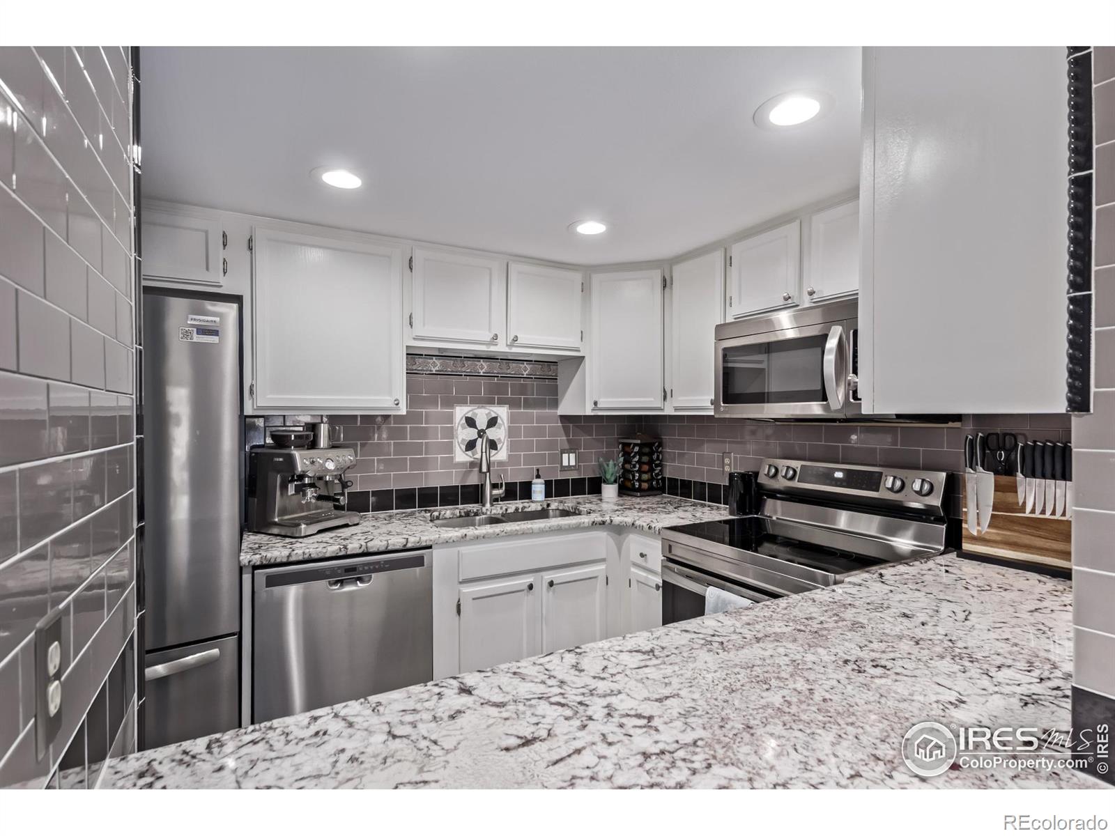 MLS Image #11 for 12183 w chenango drive,morrison, Colorado