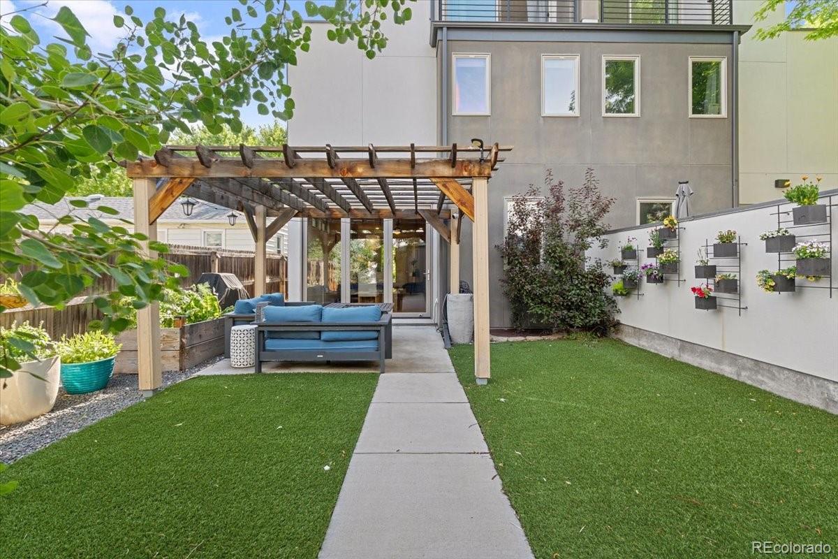 MLS Image #14 for 2420 s gilpin street,denver, Colorado