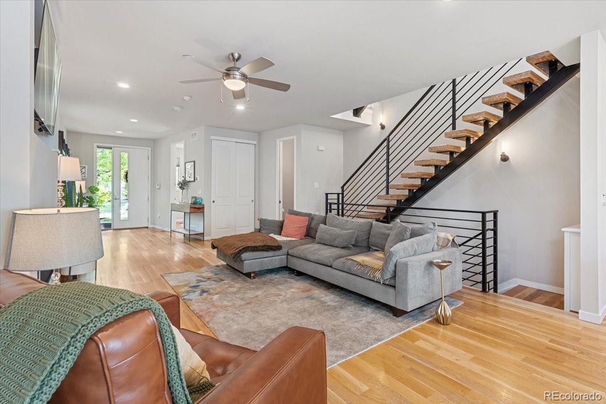MLS Image #5 for 2420 s gilpin street,denver, Colorado