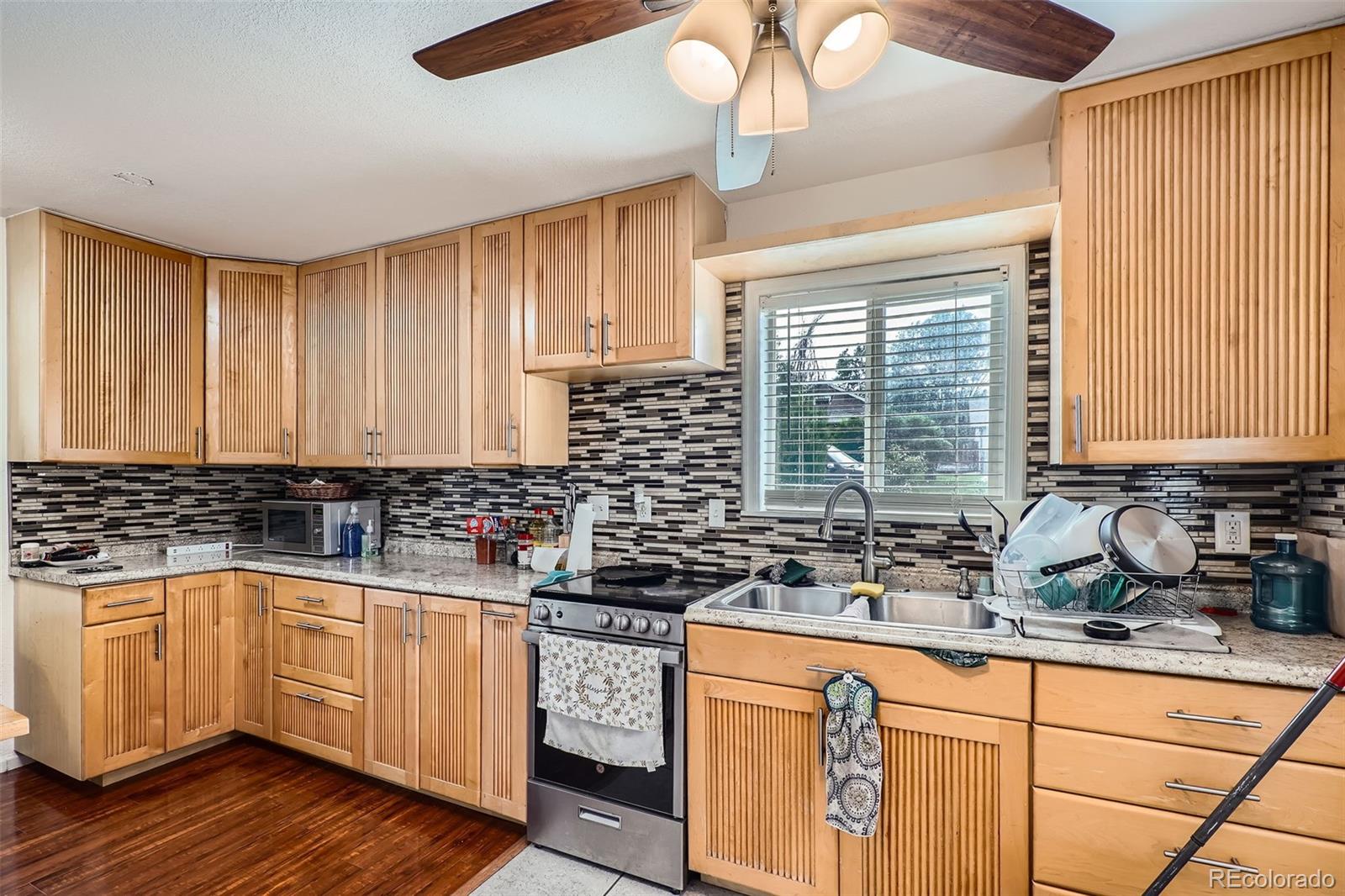 MLS Image #6 for 6736  grove street,denver, Colorado