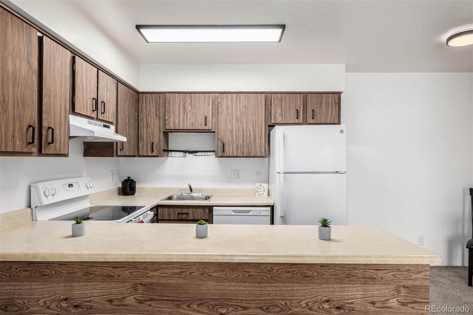 MLS Image #12 for 5995 w hampden avenue,denver, Colorado