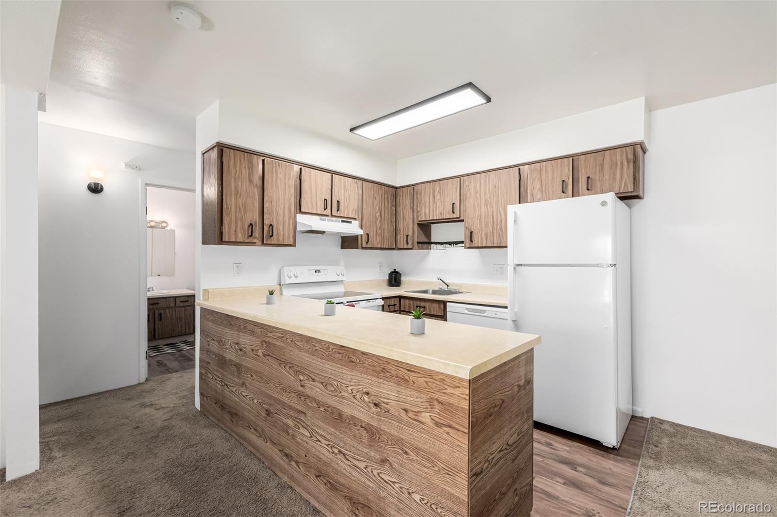 MLS Image #13 for 5995 w hampden avenue,denver, Colorado