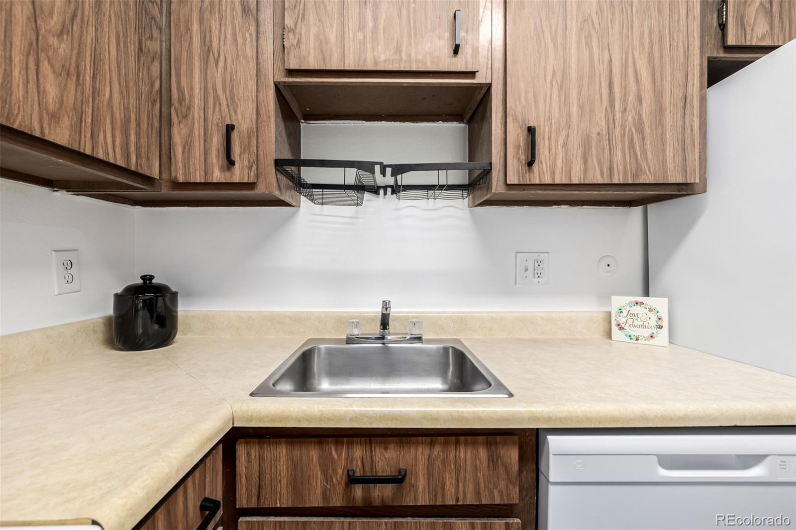 MLS Image #15 for 5995 w hampden avenue,denver, Colorado