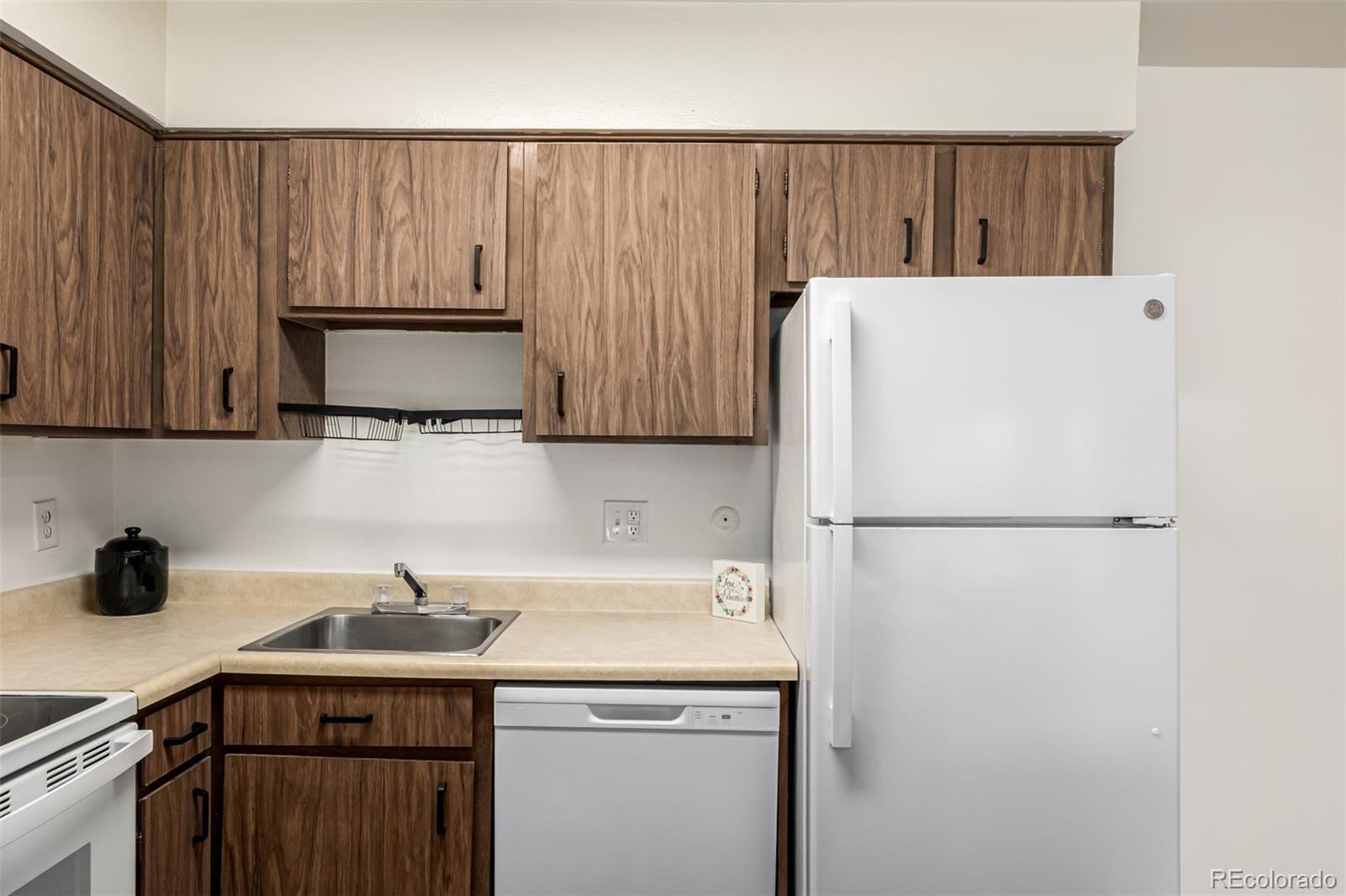 MLS Image #16 for 5995 w hampden avenue,denver, Colorado