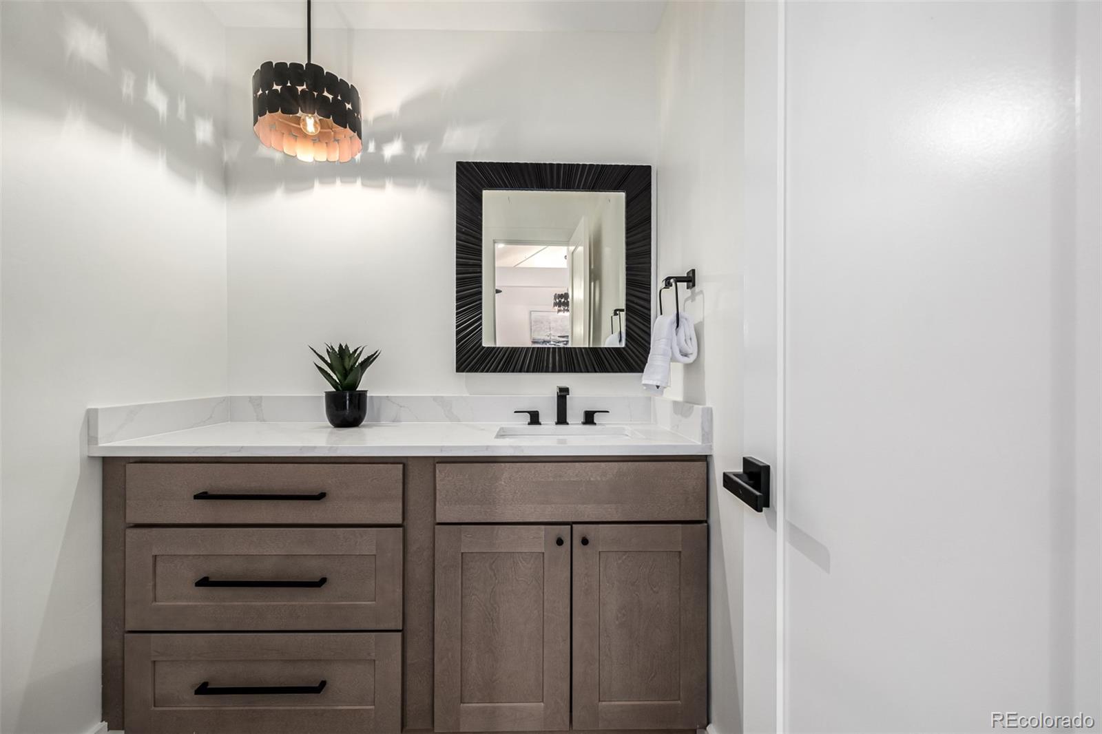 MLS Image #10 for 5401 e dakota avenue,denver, Colorado