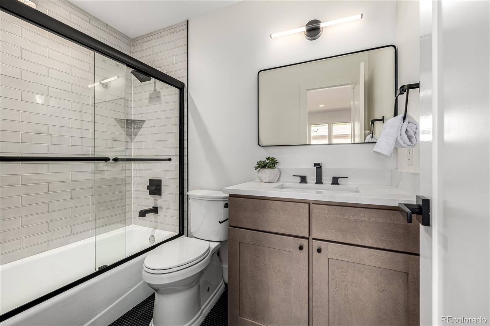 MLS Image #19 for 5401 e dakota avenue,denver, Colorado