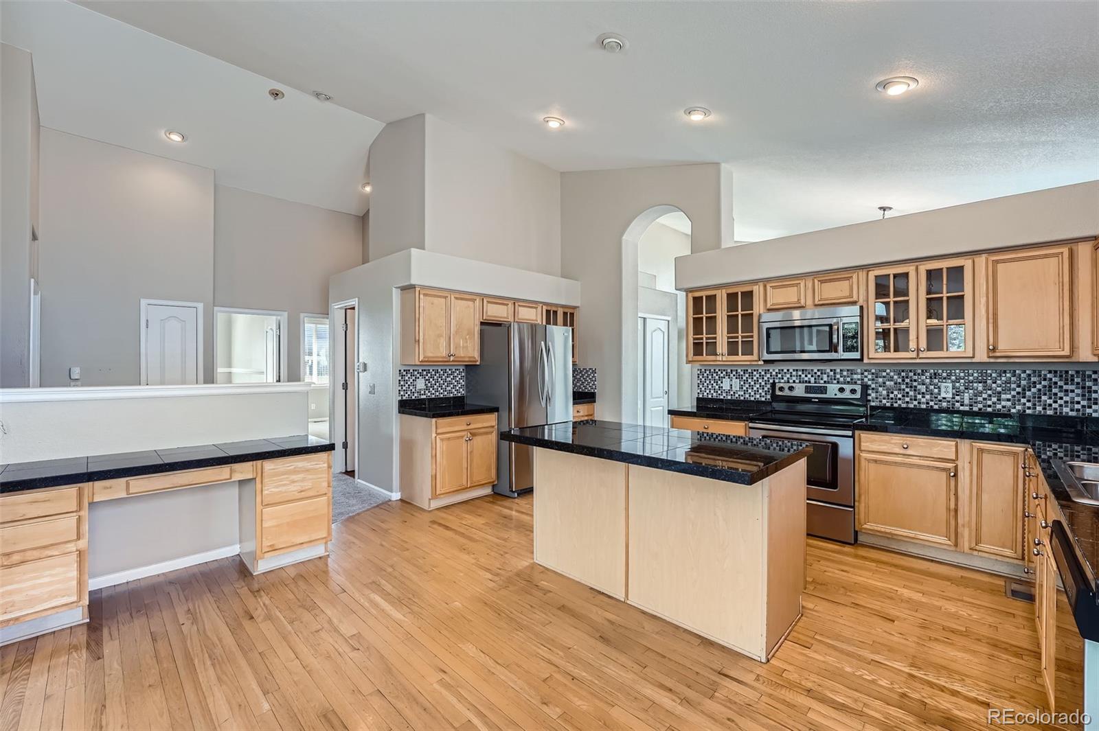 MLS Image #11 for 22436 e maplewood place,aurora, Colorado