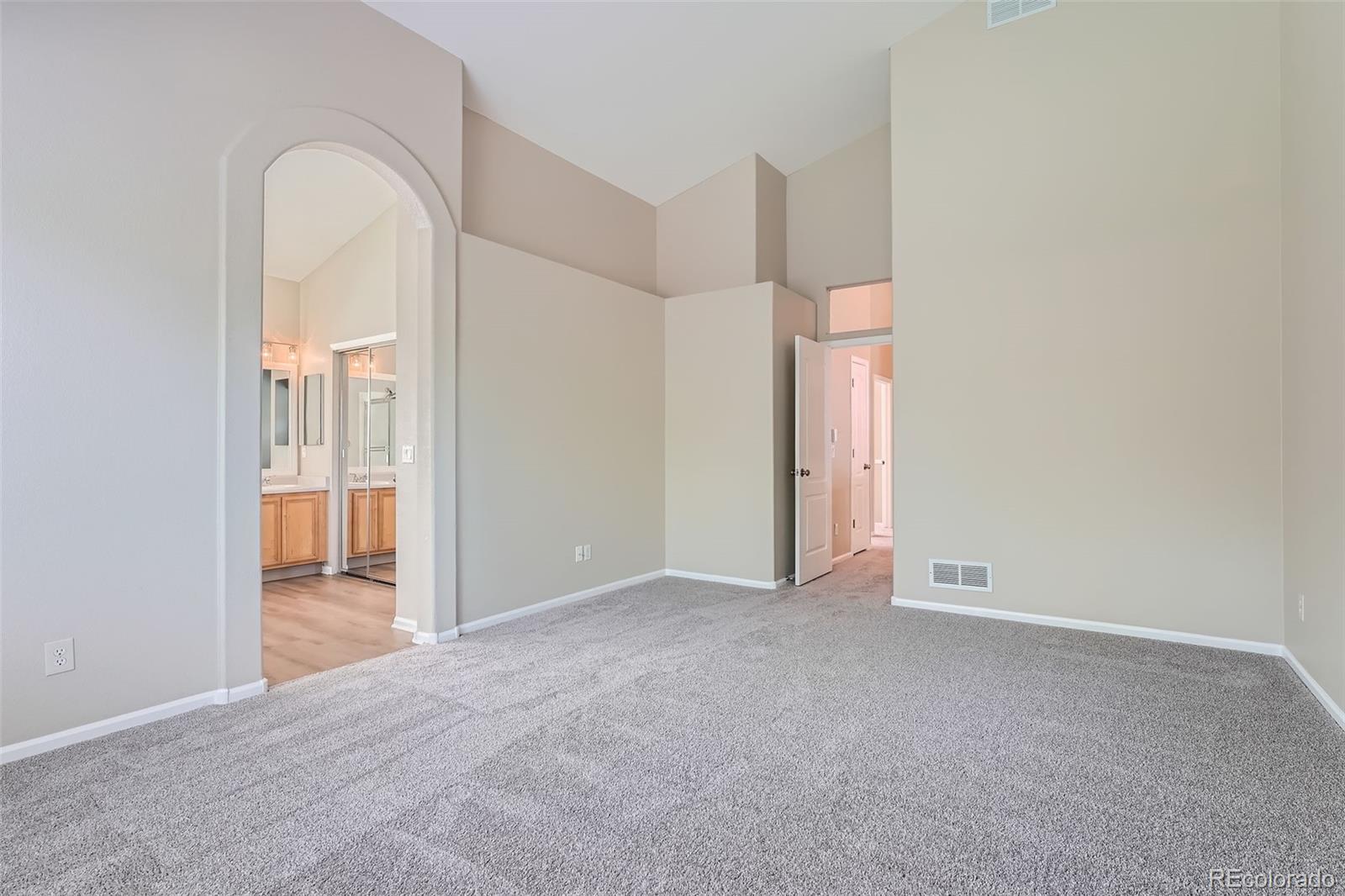 MLS Image #17 for 22436 e maplewood place,aurora, Colorado