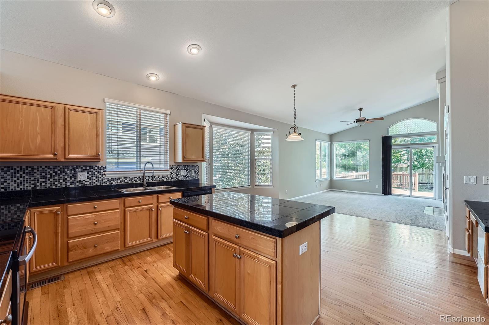 MLS Image #9 for 22436 e maplewood place,aurora, Colorado