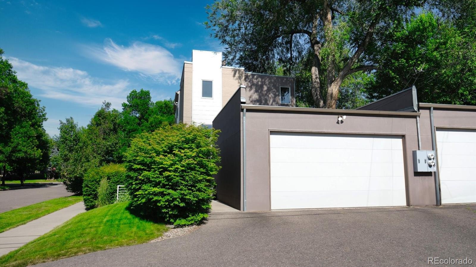 MLS Image #36 for 396 e warren avenue,denver, Colorado
