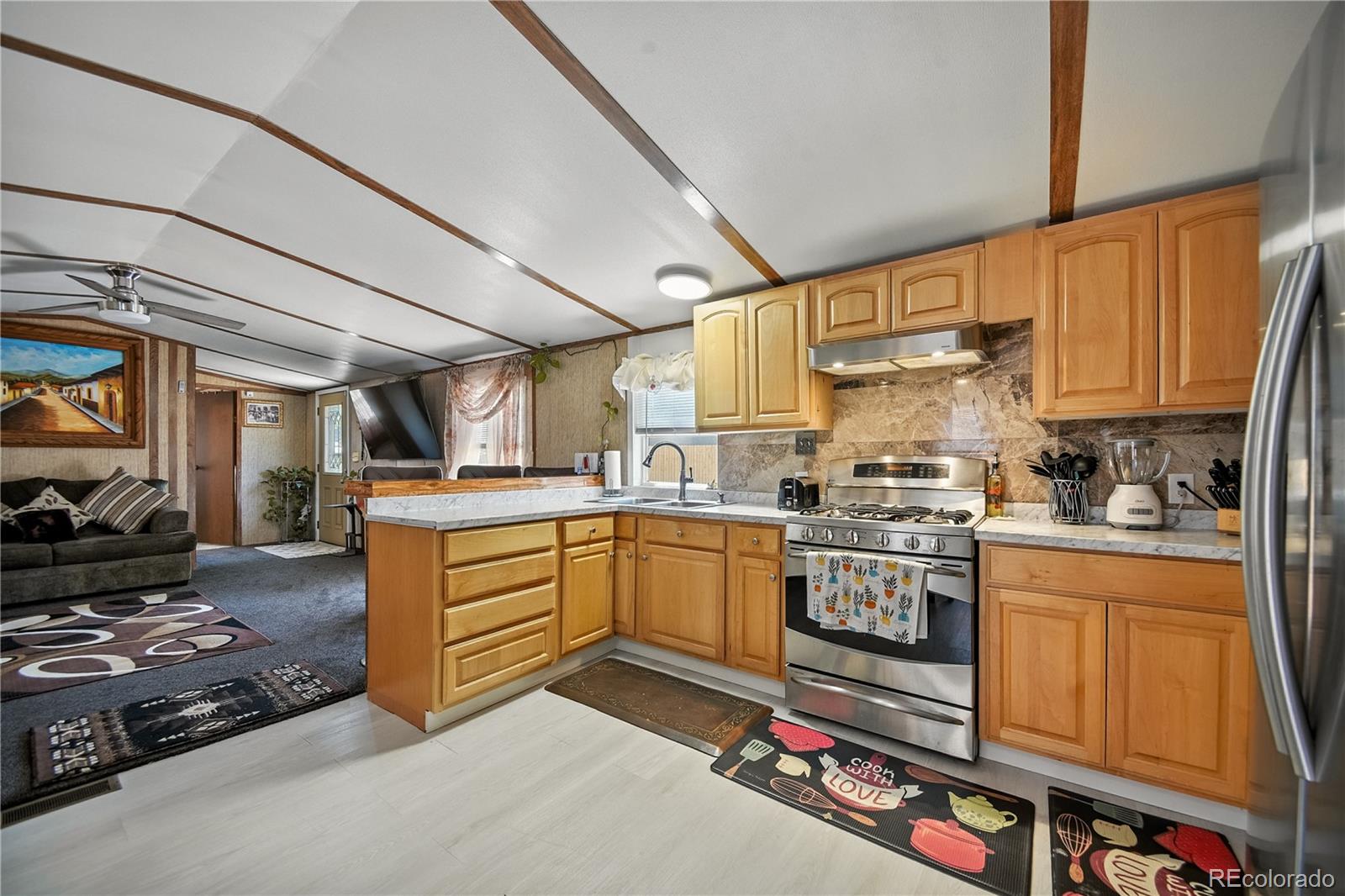 MLS Image #7 for 422  willow drive,lochbuie, Colorado