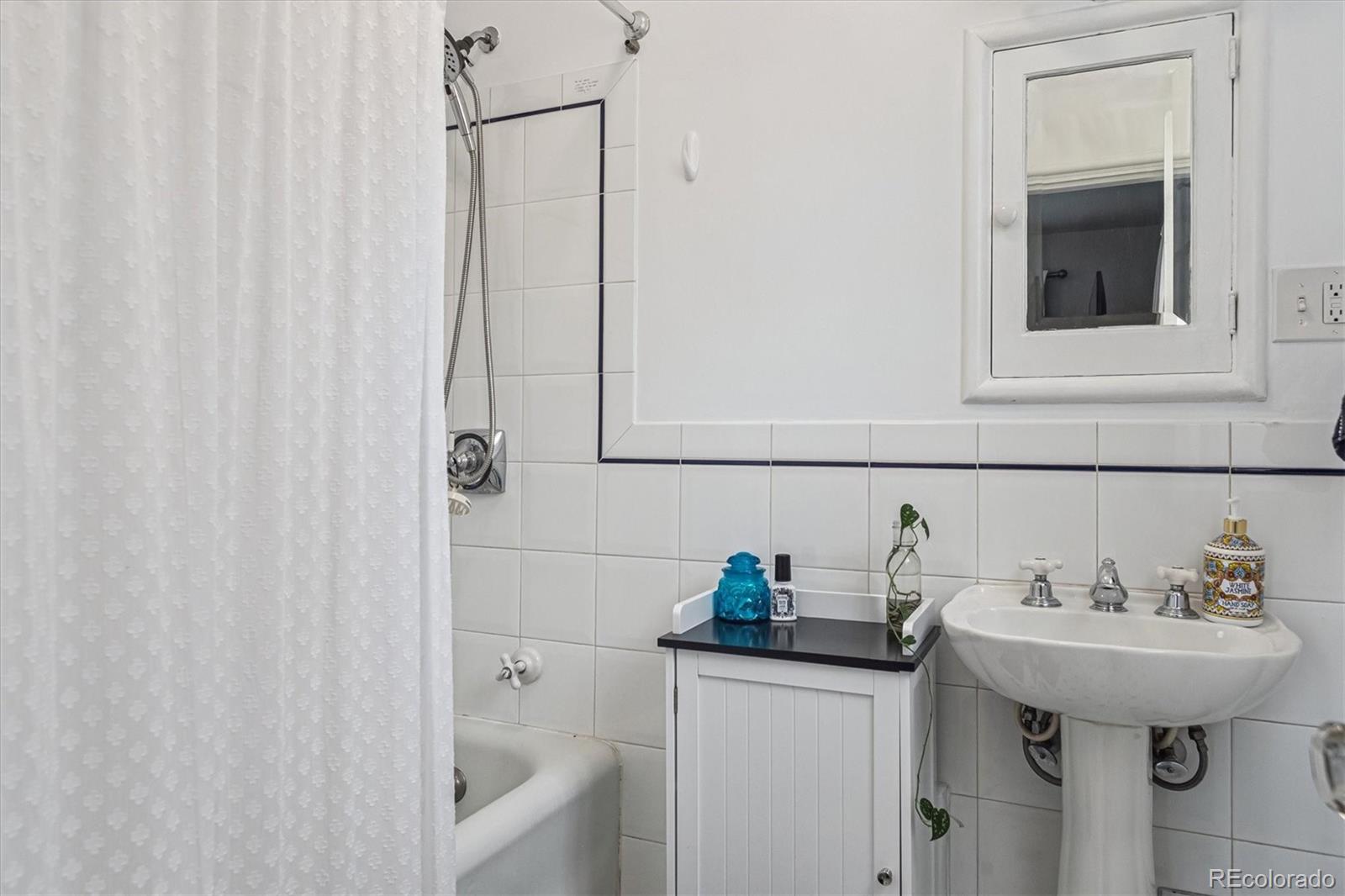MLS Image #23 for 1295 s downing street,denver, Colorado