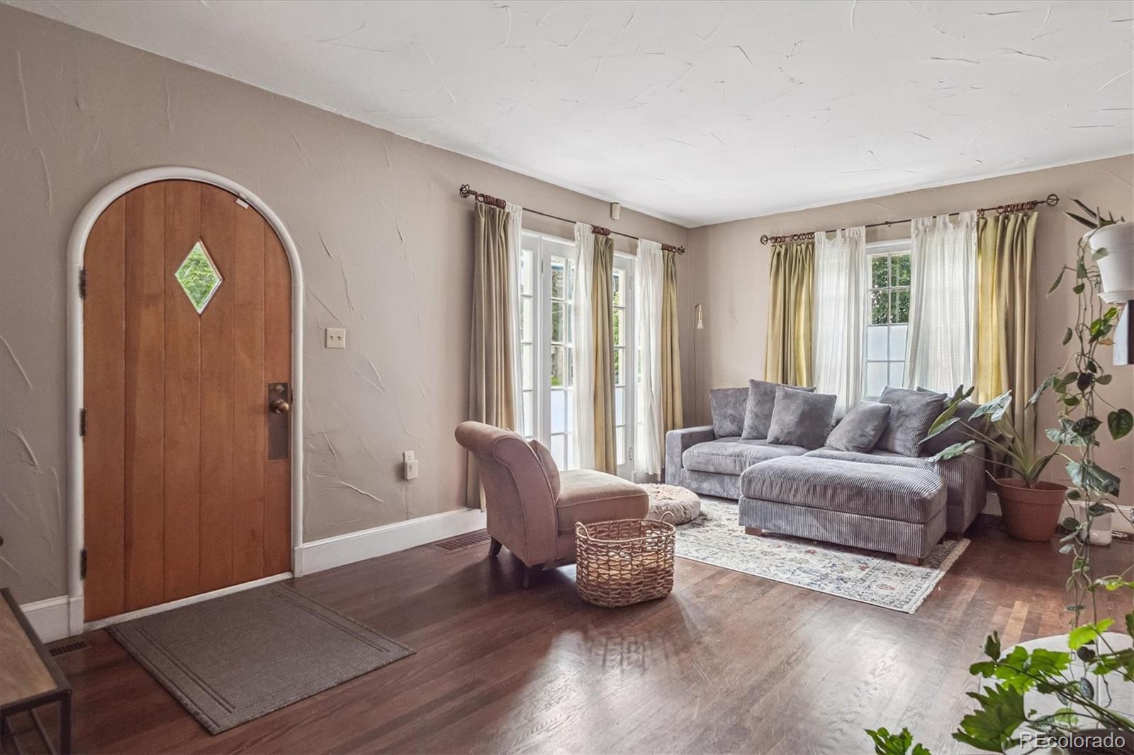 MLS Image #6 for 1295 s downing street,denver, Colorado