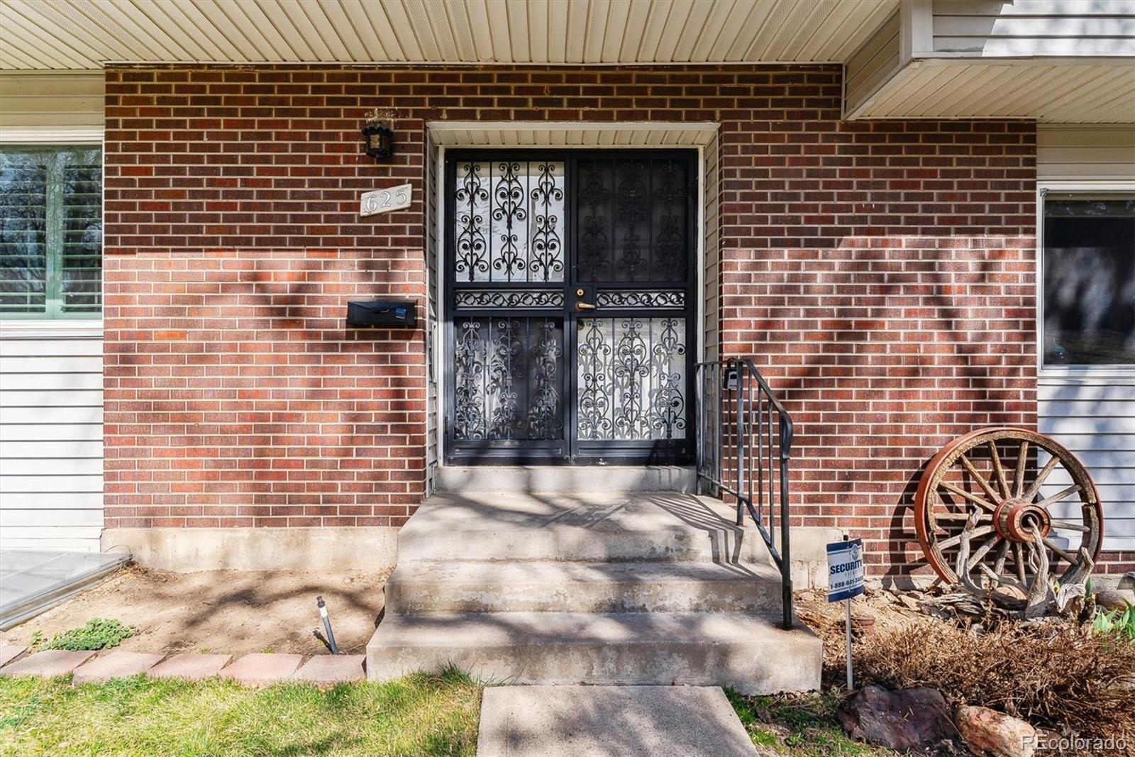 MLS Image #1 for 625 s xenon court,lakewood, Colorado