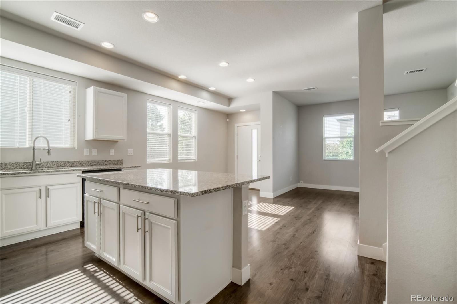 MLS Image #12 for 16069 e elk drive,denver, Colorado