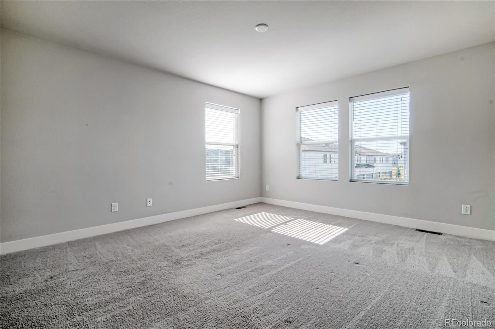 MLS Image #17 for 16069 e elk drive,denver, Colorado