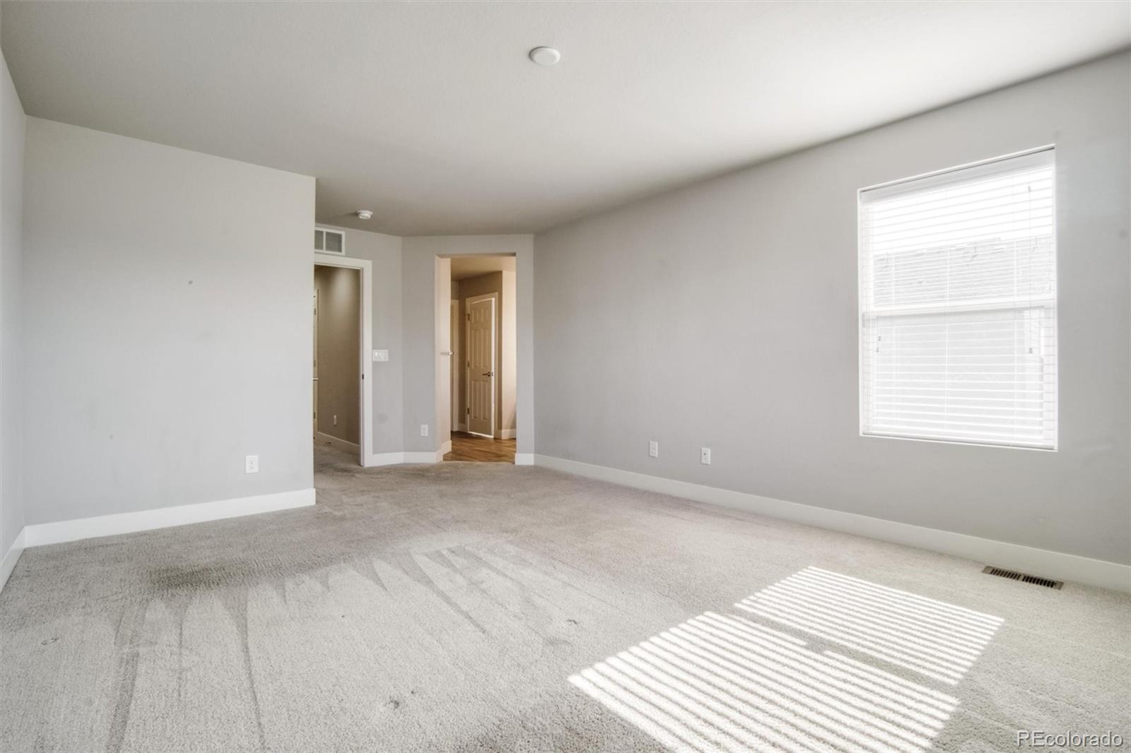 MLS Image #18 for 16069 e elk drive,denver, Colorado