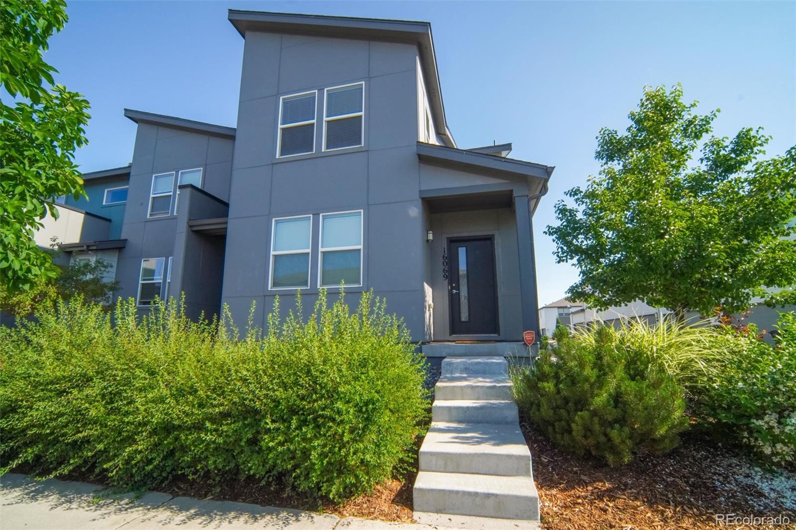 MLS Image #3 for 16069 e elk drive,denver, Colorado