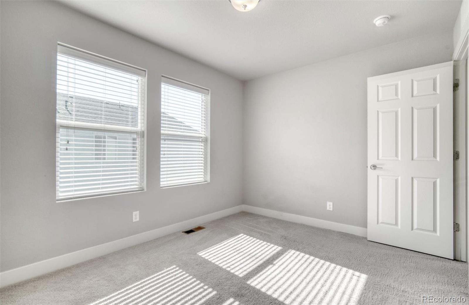 MLS Image #31 for 16069 e elk drive,denver, Colorado