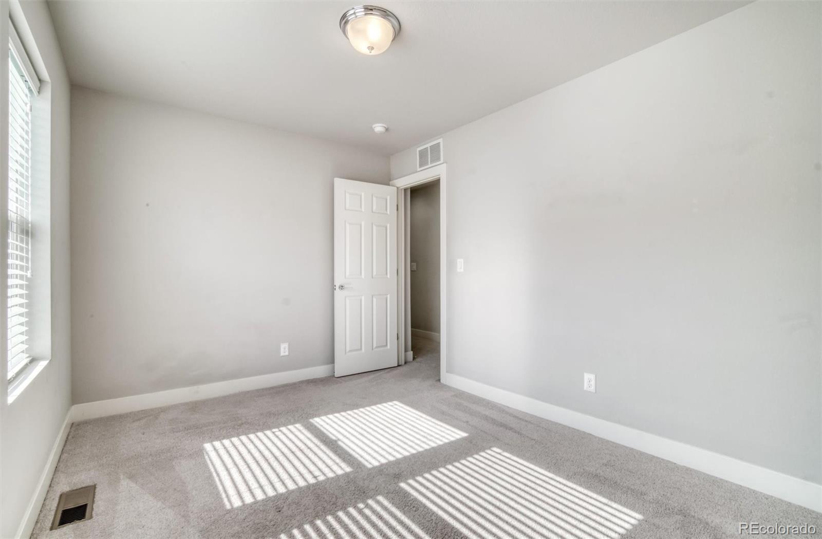 MLS Image #32 for 16069 e elk drive,denver, Colorado