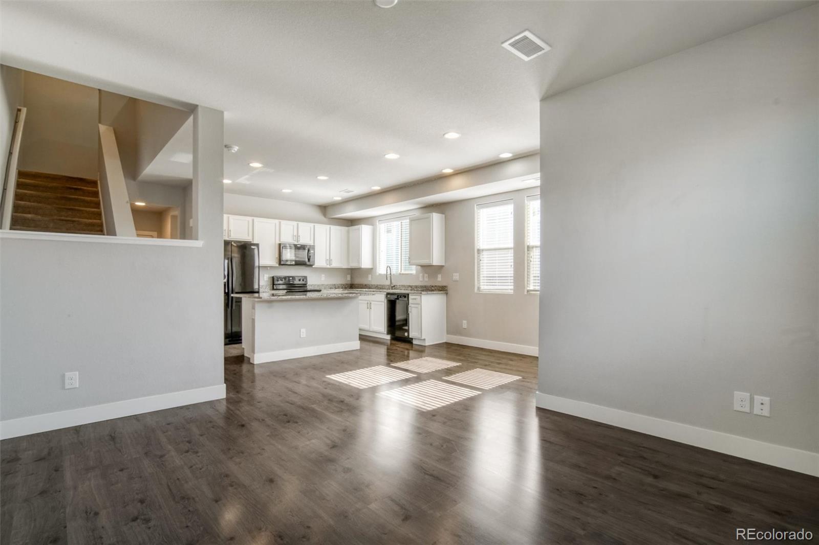 MLS Image #7 for 16069 e elk drive,denver, Colorado