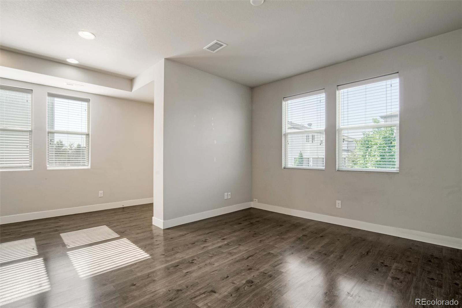 MLS Image #8 for 16069 e elk drive,denver, Colorado