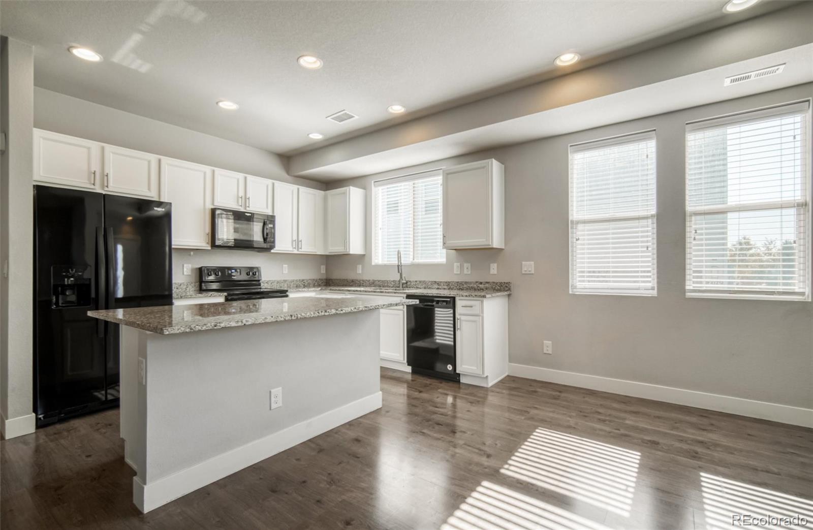 MLS Image #9 for 16069 e elk drive,denver, Colorado