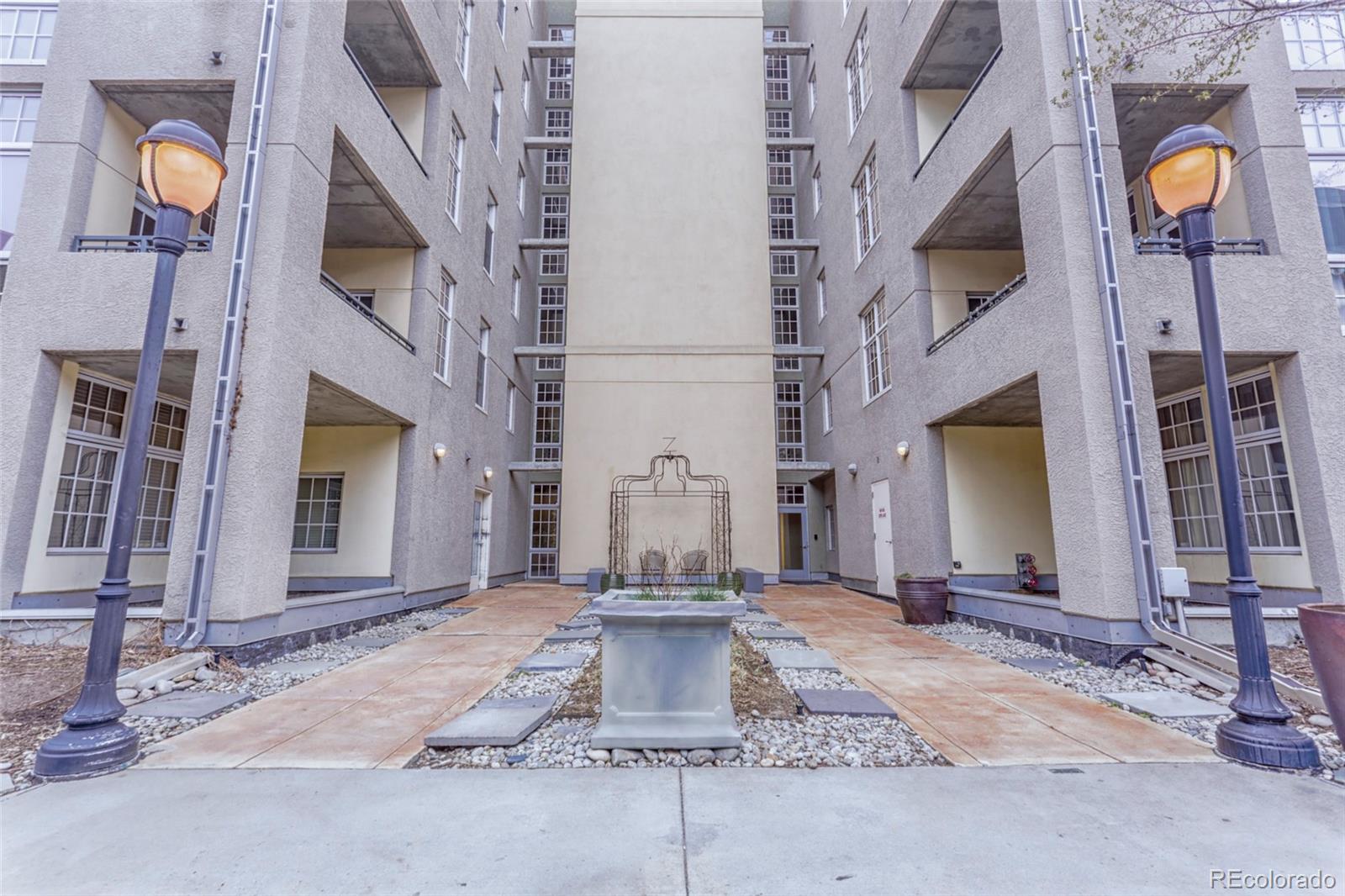 MLS Image #13 for 275 s harrison street 409,denver, Colorado