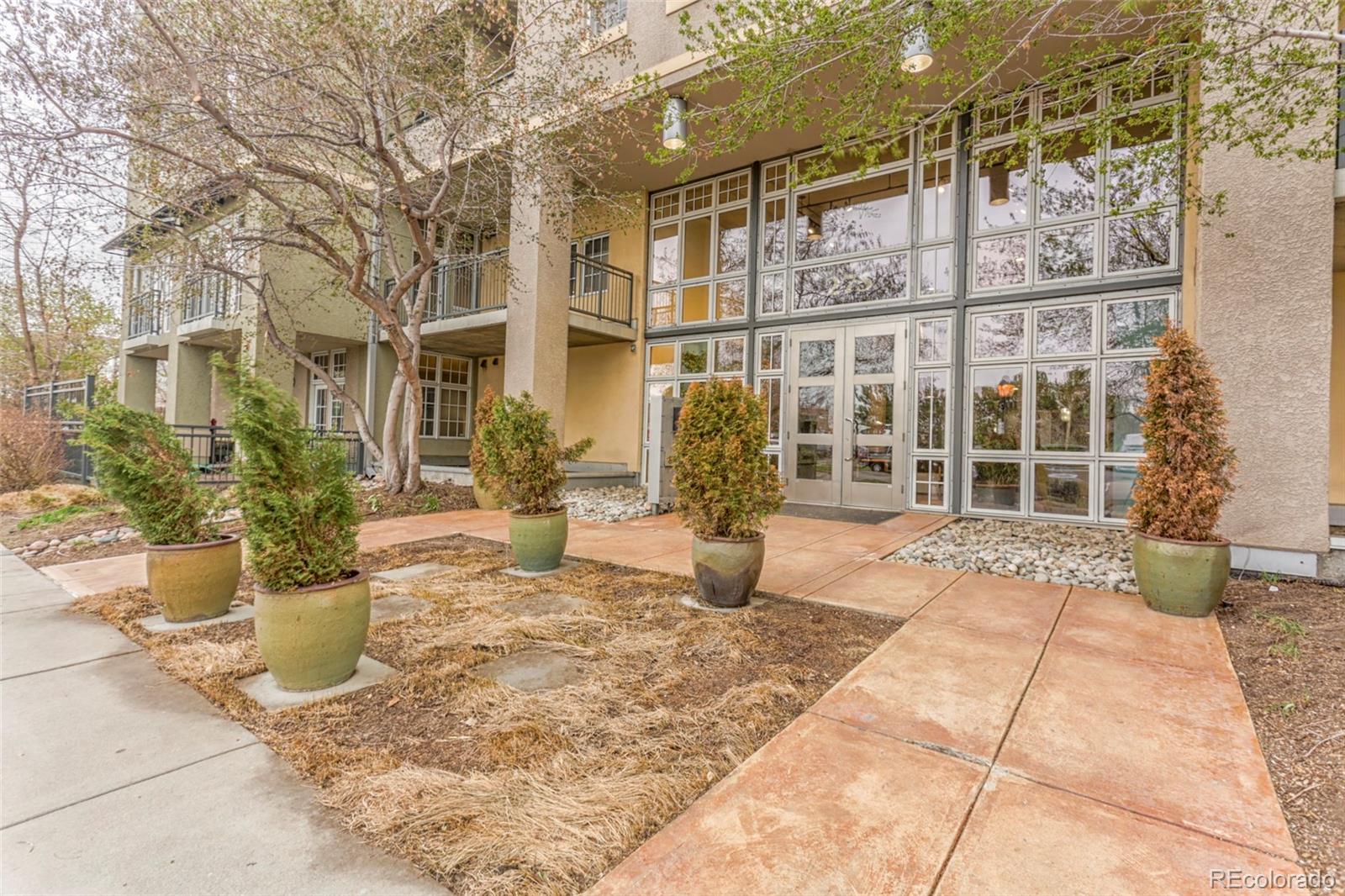MLS Image #18 for 275 s harrison street 409,denver, Colorado