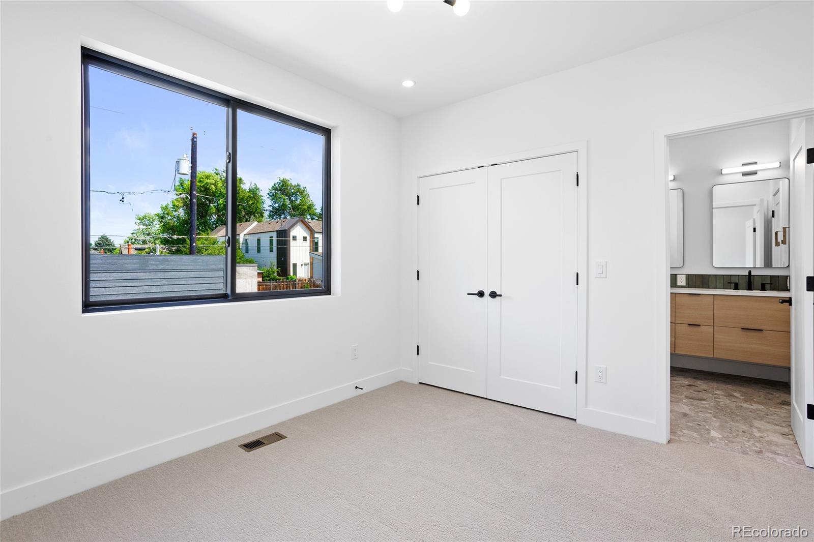 MLS Image #33 for 2478 s cherokee street,denver, Colorado