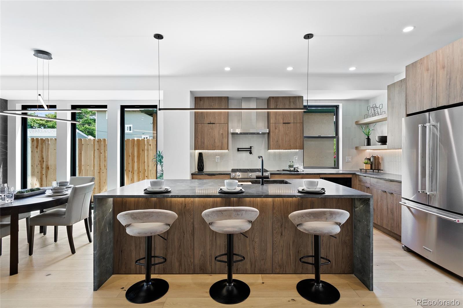 MLS Image #5 for 2478 s cherokee street,denver, Colorado