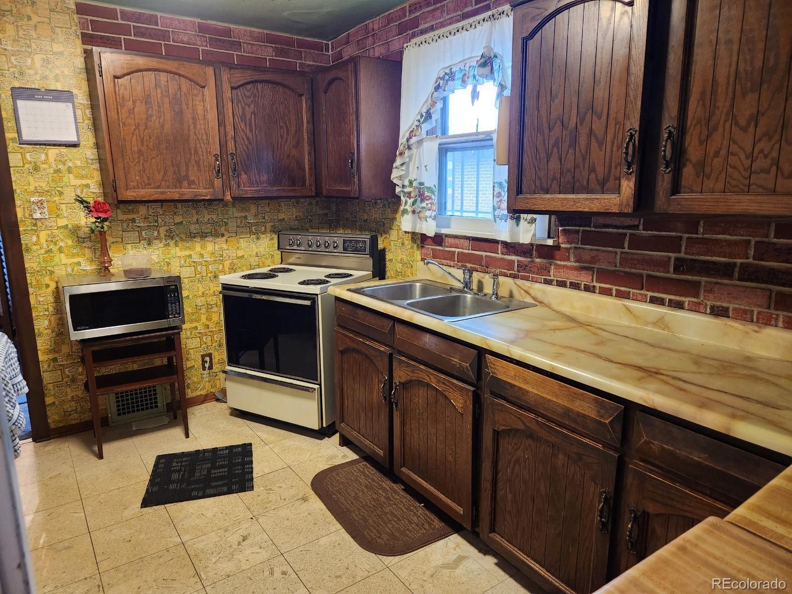 MLS Image #4 for 3036 w clyde place,denver, Colorado